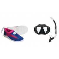 Swimming shoes and snorkels